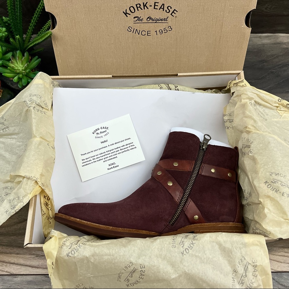 NIB Kork Ease Kenai Studded Ankle Boots Bootie Burgundy Suede Buckle Strap 8M - Picture 10 of 12